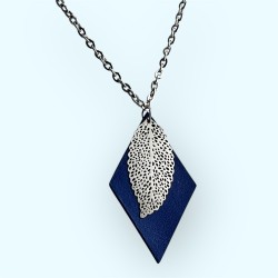 collier bleu Juillac