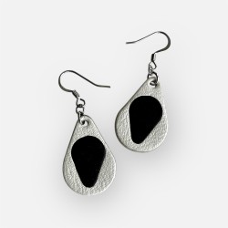 Boucles d'oreilles femme en cuir gouttes noir et blanc fabriquées en Corrèze à Juillac