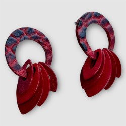 Boucles d'oreilles créoles en cuir noir et rouge