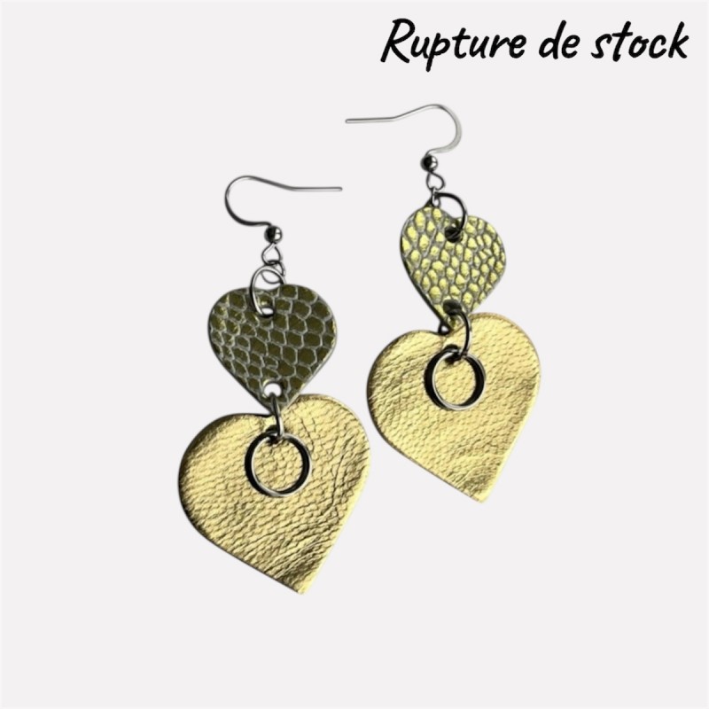 Boucles d'oreilles cœurs en cuir doré avec mention rupture de stock