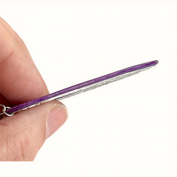 Vue de profil de la grande créole mauve