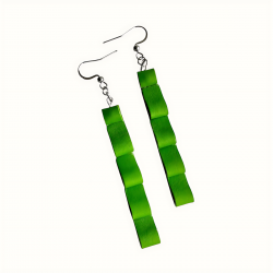 Boucles d'oreilles cascade en cuir vert crées à Juillac en Corrèze