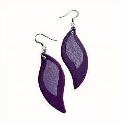Boucles d'oreilles en cuir mauve réalisées à la main en Corrèze