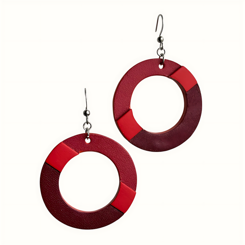 Créoles en cuir 3 tons de rouge crées en Corrèze