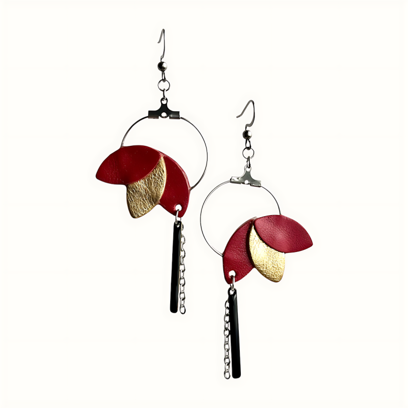Boucles d'oreilles pendantes en cuir rouge et or
