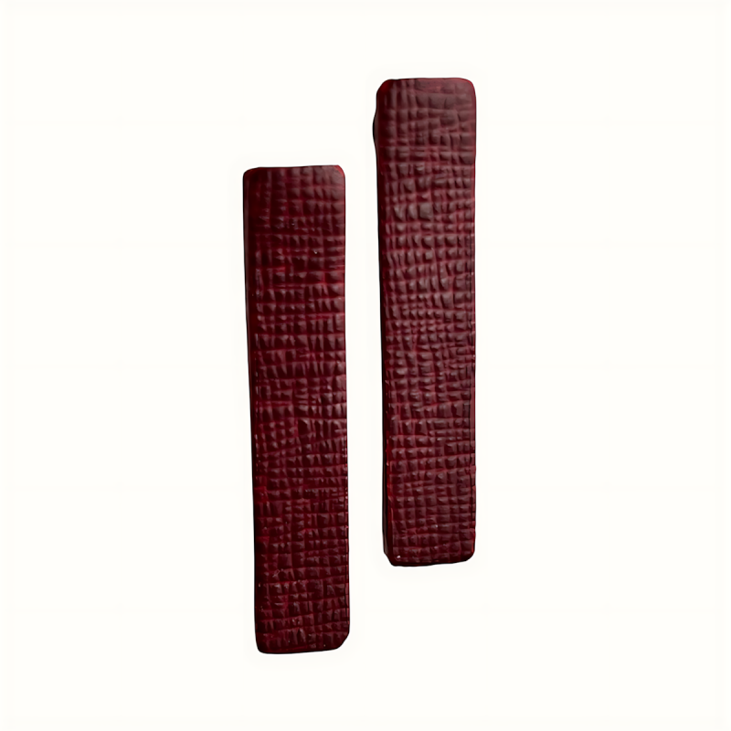 Boucles d'oreilles bâton en cuir rouge brique