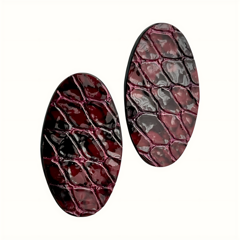 Créoles ovales artisanales en cuir effet reptile rouge brique