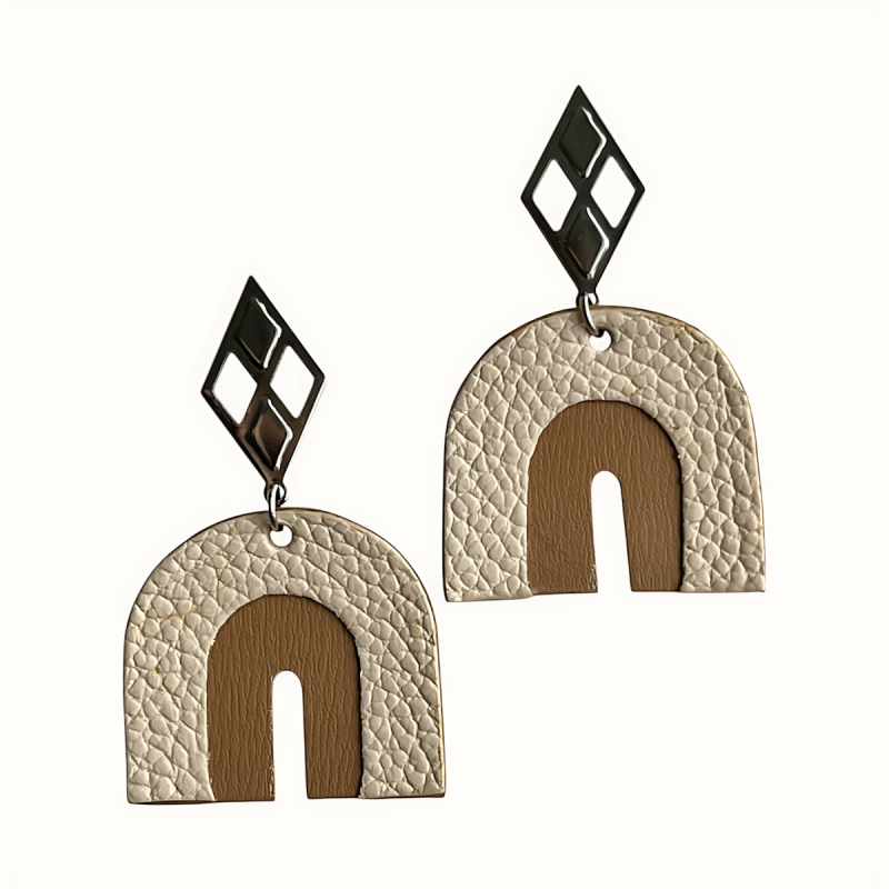 Boucles d'oreilles arcs en cuir beige clair et beige foncé