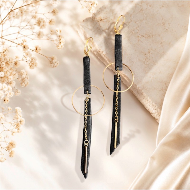 Boucles d'oreilles en cuir pendantes noir et dorées