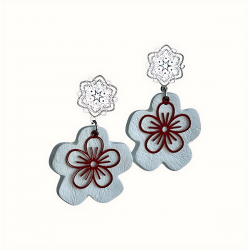 Boucles d'oreilles artisanales en cuir blanc et fleurs rouge